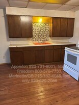 222 E Main St in Chilton, WI - Building Photo