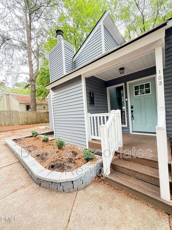 103 Cameron Ct in Cary, NC - Building Photo - Building Photo