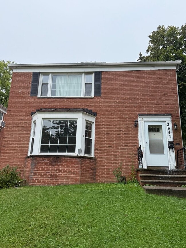 property at 3641 Ingleside Rd