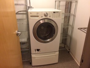 156 Porter St, Unit 11 in Boston, MA - Building Photo - Building Photo