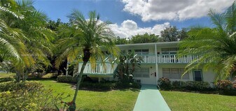 474 Tilford V in Deerfield Beach, FL - Building Photo
