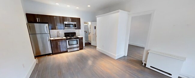 223 Newbury St, Unit #4F in Boston, MA - Building Photo - Building Photo