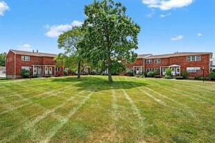 276 Temple Hill Rd in New Windsor, NY - Building Photo