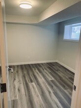 32 Redstone Av NE in Calgary, AB - Building Photo - Building Photo