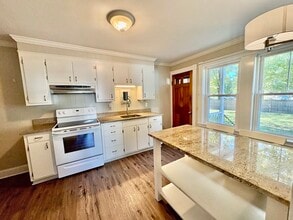 16-18-18 Maple St in Concord, MA - Building Photo - Building Photo