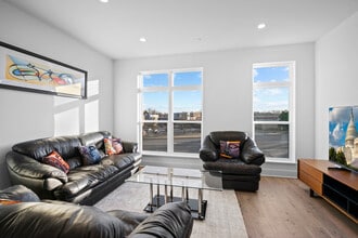 2016 Tysons Ridgeline Rd in Falls Church, VA - Building Photo - Building Photo