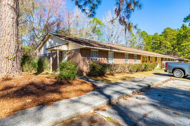 118 Mercy Cir in Hardeeville, SC - Building Photo - Building Photo