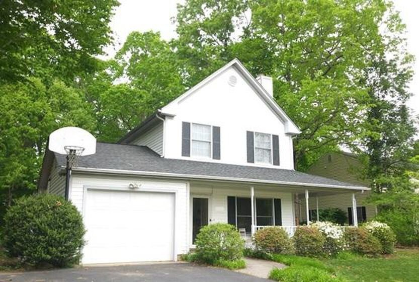 2858 Powell Creek Dr in Charlottesville, VA - Building Photo