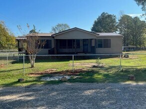 17 Choctaw Rd in Moundville, AL - Building Photo - Building Photo