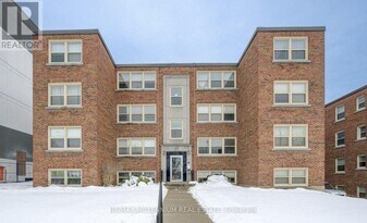 149 Borden Ave N in Kitchener, ON - Building Photo