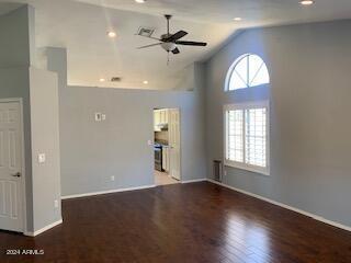 5614 E St John Rd in Scottsdale, AZ - Building Photo