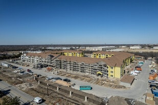 Mariposa Apartment Homes at Harris Road in...