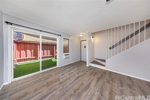 46-078-78 Emepela Pl in Kaneohe, HI - Building Photo
