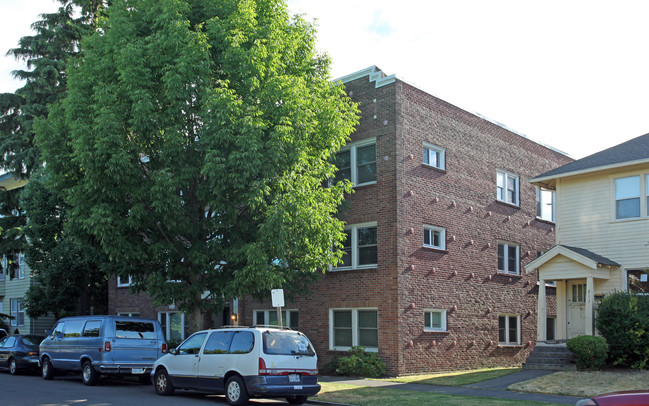 Harvard Apartments in Tacoma, WA - Building Photo - Building Photo