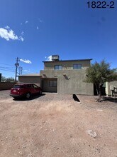 1822 E 10th St, Unit #2 - 5 bed 4 bath in Tucson, AZ - Building Photo - Building Photo