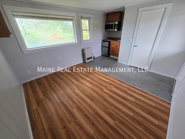 property at 18 Main Rd
