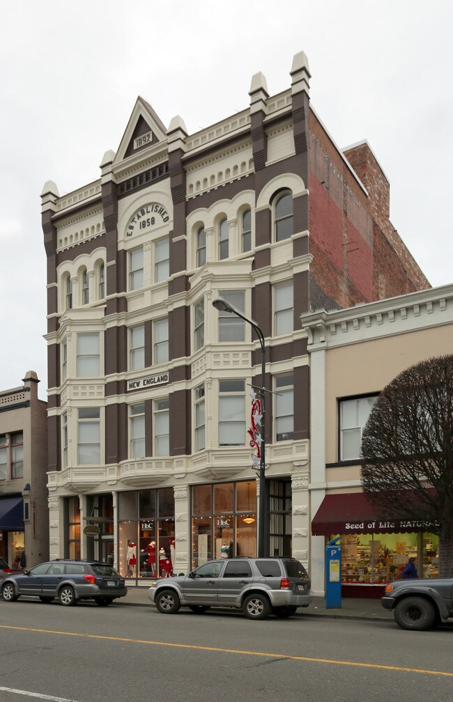 The New England in Victoria, BC - Building Photo - Building Photo