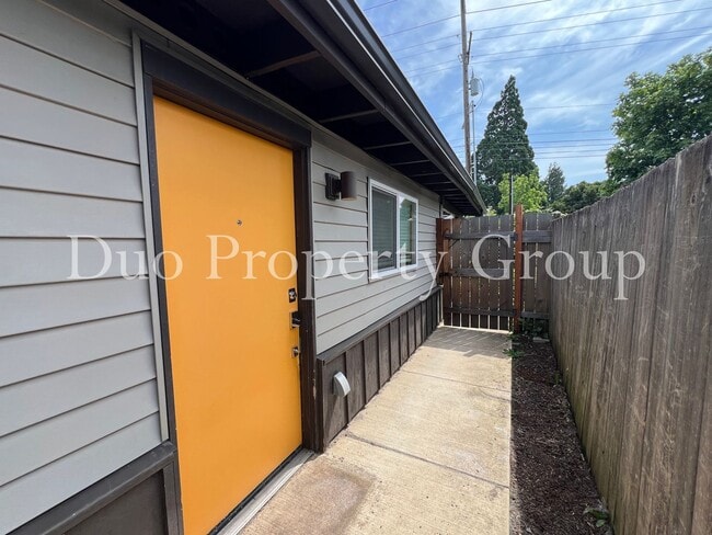 property at 1026-1028 Mill St