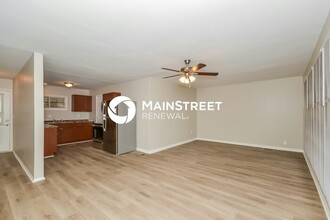 8691 Bobolink Dr in Cincinnati, OH - Building Photo - Building Photo