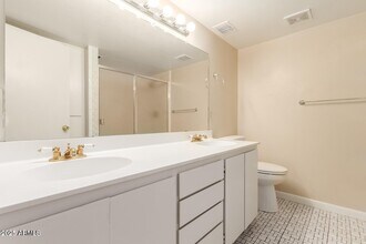 629 E Manzanita Dr in Phoenix, AZ - Building Photo - Building Photo