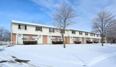 1701-1721 Carstare Dr in Columbus, OH - Building Photo - Building Photo