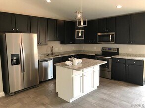 314 Touchdown Dr in Foristell, MO - Building Photo - Building Photo