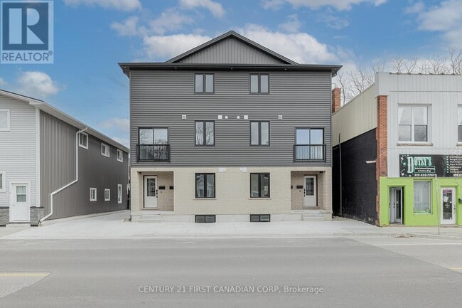 109 Ross St in St Thomas, ON - Building Photo - Building Photo