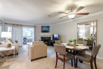 Artisan Laguna Beach in Laguna Beach, CA - Building Photo - Interior Photo
