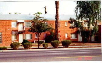 830-846 850 W Thomas Rd in Phoenix, AZ - Building Photo