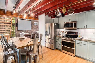 3225 Blake St in Denver, CO - Building Photo - Building Photo