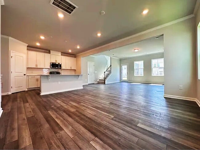 116 Yellow Iris Dr in Raleigh, NC - Building Photo - Building Photo