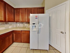 2918 Meridian Bay Ln in Dickinson, TX - Building Photo - Building Photo
