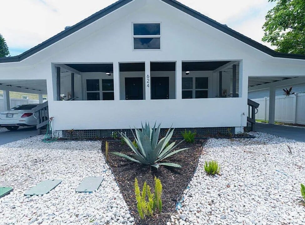 624 S 12th St in Fort Pierce, FL - Building Photo