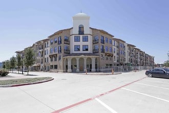 Ravello Stonebriar in Frisco, TX - Foto de edificio - Building Photo