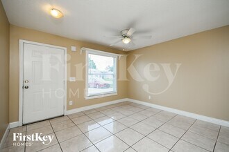 714 Camel Ct in Kissimmee, FL - Building Photo - Building Photo