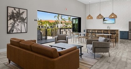 The Avant at Pembroke Pines Apartments in Pembroke Pines, FL - Building Photo - Building Photo