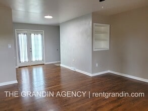 3728 Red Fox Dr NW in Roanoke, VA - Building Photo - Building Photo