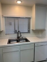 2960 Champion Way in Tustin, CA - Building Photo - Building Photo