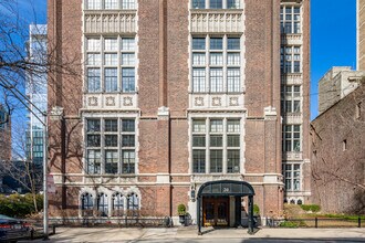 Bradley Apartments in Chicago, IL - Building Photo - Building Photo