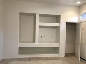 1790 Glen Oban Ln in Clovis, CA - Building Photo - Building Photo