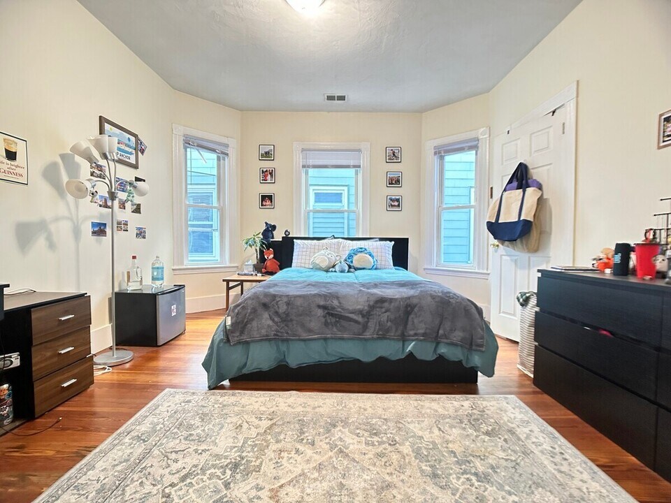 10 Carmel St, Unit 11L in Boston, MA - Building Photo