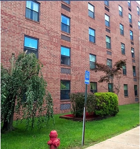 Lutherwood in Scranton, PA - Foto de edificio