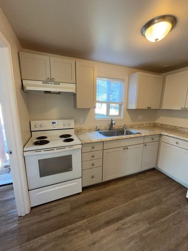 2319 Wilson Ave in Bellingham, WA - Building Photo - Building Photo