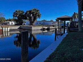 6588 Harbour Blvd in Panama City Beach, FL - Foto de edificio - Building Photo