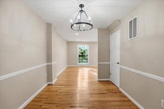 1501 Chatham Colony Ct in Reston, VA - Building Photo - Building Photo