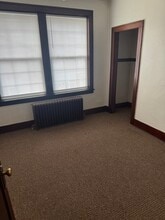 408 N Main St in Mitchell, SD - Building Photo - Building Photo