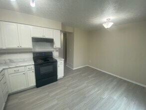 5982 Little Brook Way, Unit 5982 in Columbus, OH - Building Photo - Building Photo