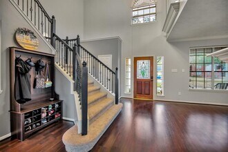 301 Oak Creek Ln in League City, TX - Building Photo - Building Photo