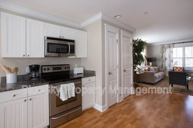 1615 Elmwood Ct in Charlottesville, VA - Building Photo - Building Photo