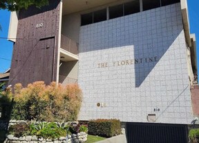 810 Edgewood St in Inglewood, CA - Building Photo